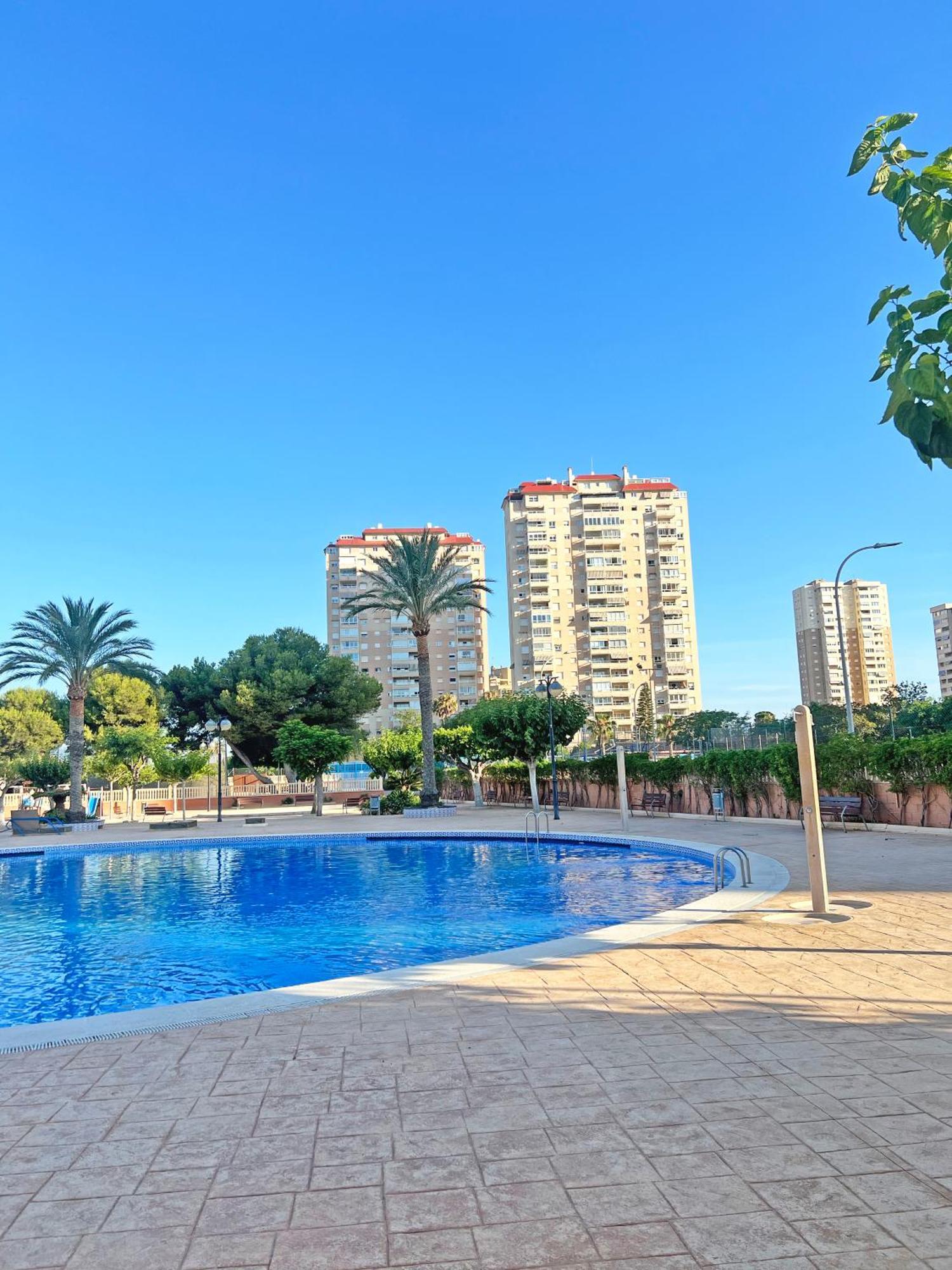 Appartement Coqueto Con Piscina, Nuevo A 50M Del Mar, Parking Gratis à El Campello Extérieur photo