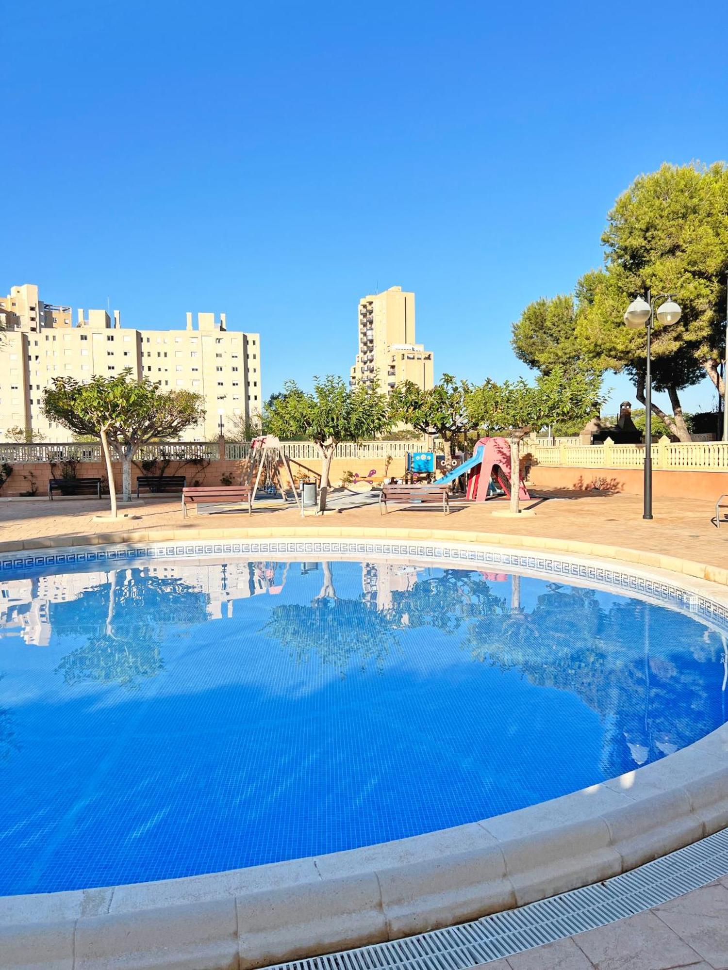 Appartement Coqueto Con Piscina, Nuevo A 50M Del Mar, Parking Gratis à El Campello Extérieur photo